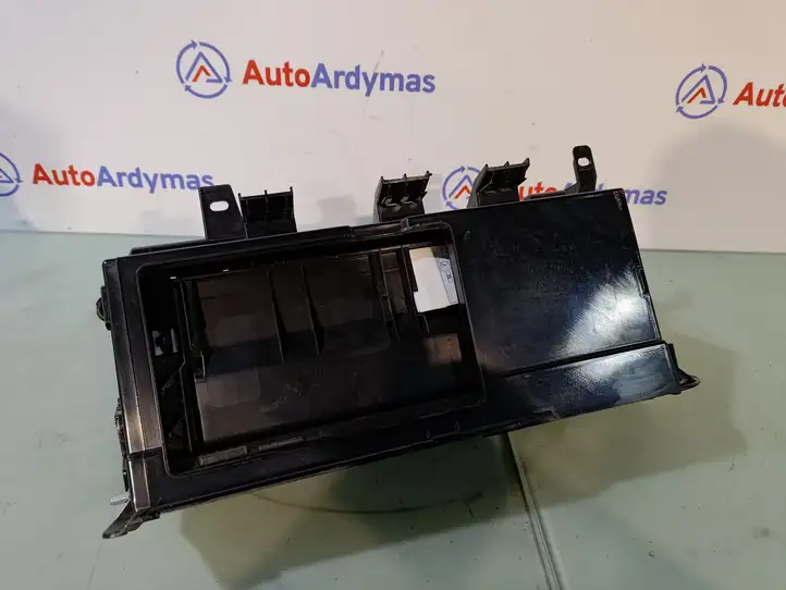 BMW 3 E90 E91 (2005 - 2012) 51167120408 Вещевой ящик — фото 2