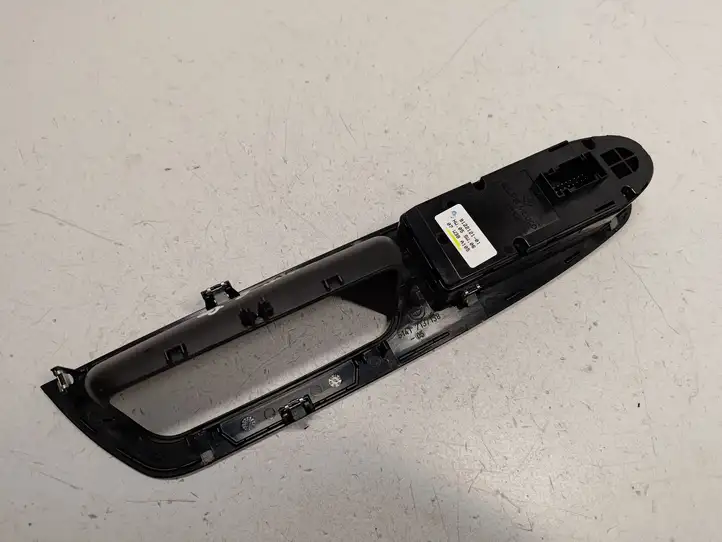 BMW X5 E70 (2006 - 2013) 9122121 Кнопка стеклоподъемников — фото 4