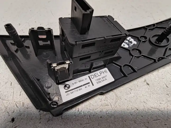 BMW 5 E60 E61 (2004 - 2010) 6951965 Кнопка стеклоподъемников — фото 3