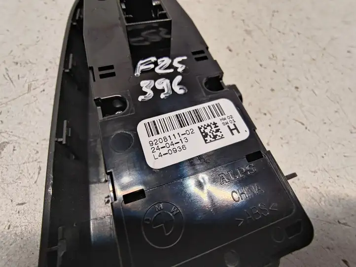 BMW X3 F25 (2010 - 2017) 9208111 Блок кнопок стеклоподъемников — фото 2