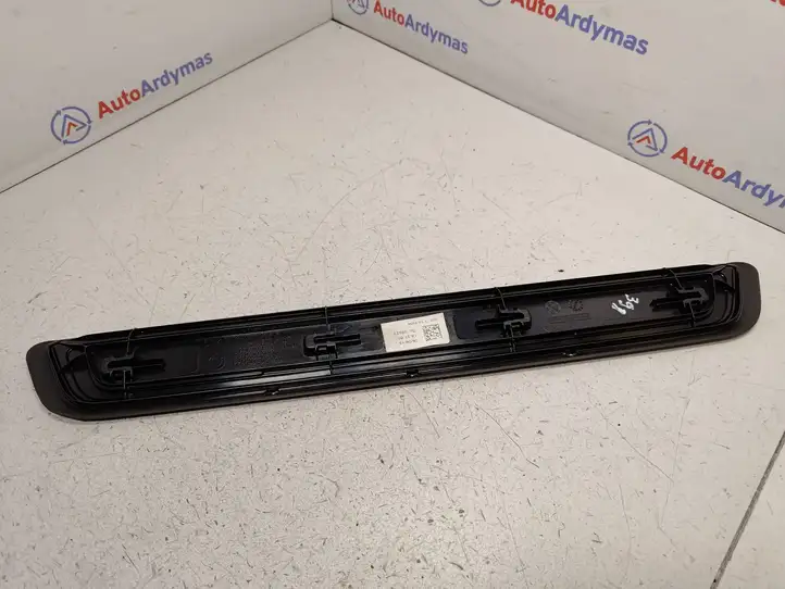 BMW 3 G20 G21 (2019 - ) 51477407387 Внутренняя отделка переднего порога — фото 2