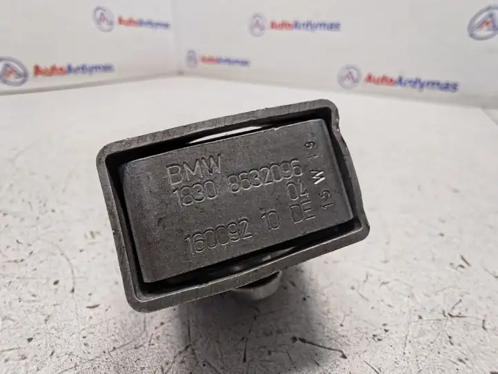 BMW 3 F30 F35 F31 (2012 - 2018) 18308632096 Кронштейн глушителя — фото 3