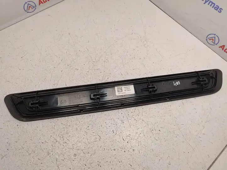 BMW 3 G20 G21 (2019 - ) 8079724 Внутренняя отделка переднего порога — фото 3