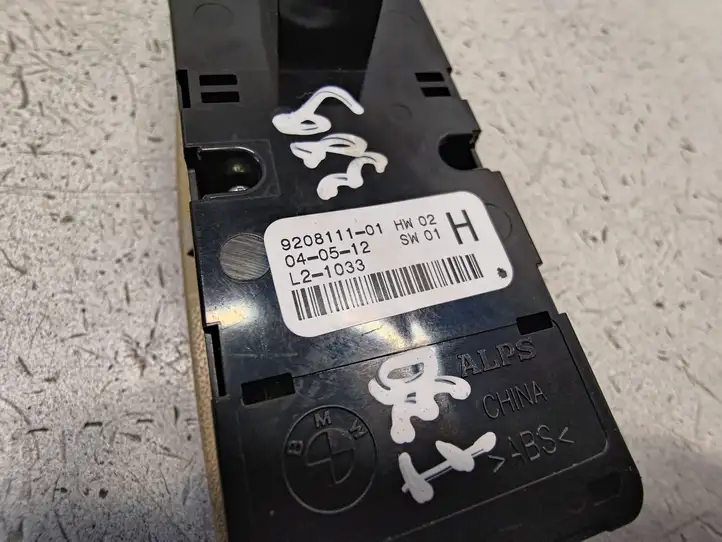 BMW 3 F30 F35 F31 (2012 - 2018) 9208111 Блок кнопок стеклоподъемников — фото 2