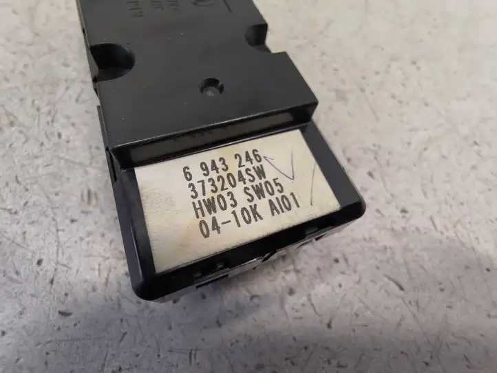 BMW 5 E60 E61 (2004 - 2010) 6943246 Кнопка стеклоподъемников — фото 3