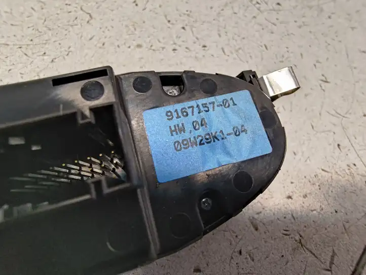 BMW 1 E82 E88 (2007 - 2014) 9167157 Кнопка стеклоподъемников — фото 2
