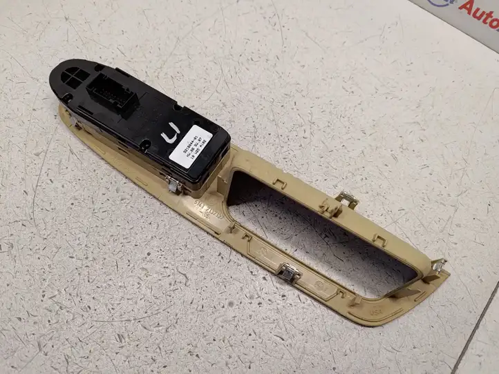 BMW X5 E70 (2006 - 2013) 9218044 Кнопка стеклоподъемников — фото 2