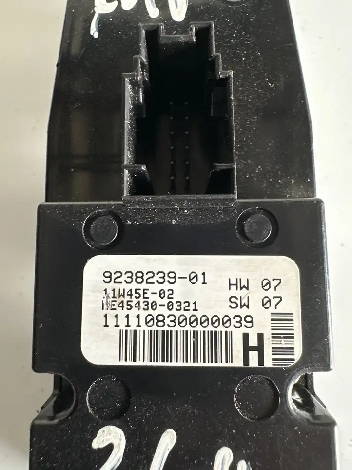 BMW 5 F10 F11 (2009 - 2016) 9238239 Блок кнопок стеклоподъемников — фото 2