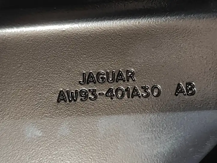 Jaguar XJ X351 (2009 - 2019) AW93401A30AB Крышка багажника — фото 5