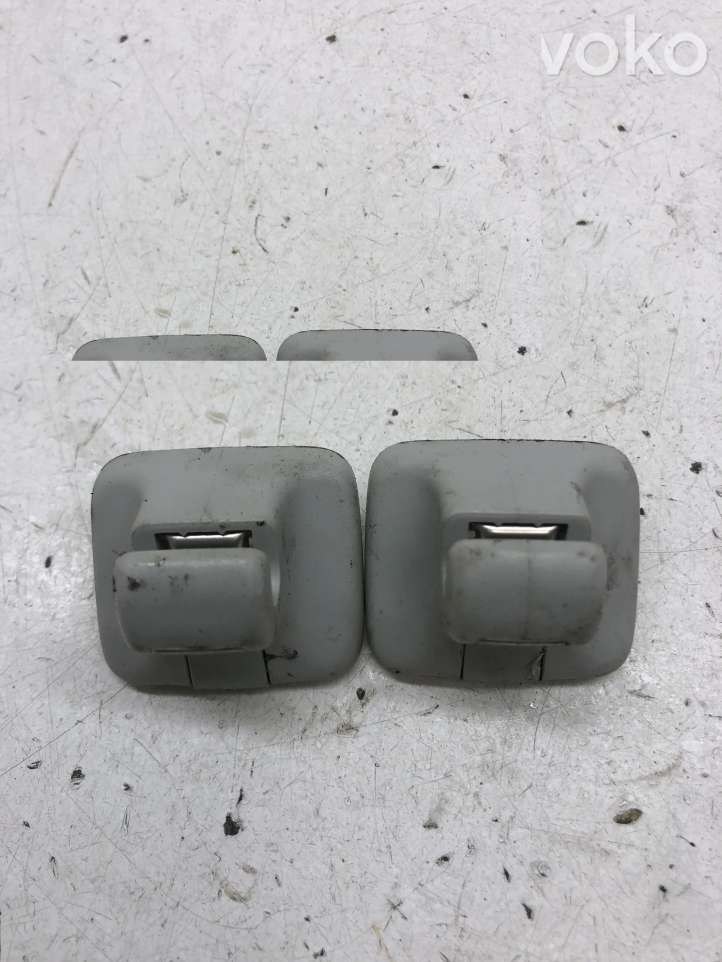 Volkswagen PASSAT B6 (2005 - 2010)  1K0857561B Держатель щитка от солнца