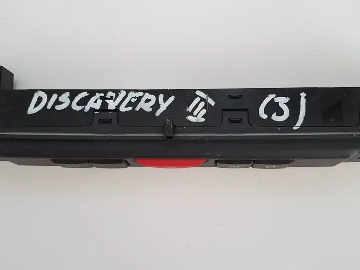 Land Rover Discovery 3 - LR3 (2004 - 2009) 8H2213D734AA Другие включатели / ручки/ переключатели — фото 3