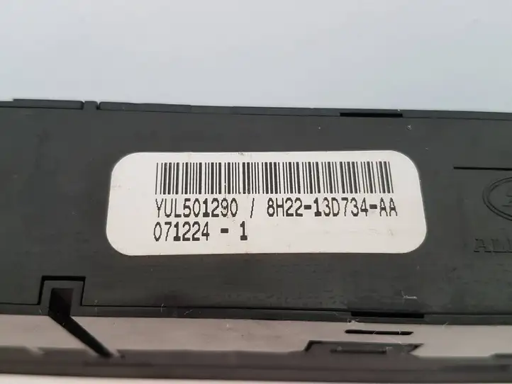 Land Rover Discovery 3 - LR3 (2004 - 2009) 8H2213D734AA Другие включатели / ручки/ переключатели — фото 4