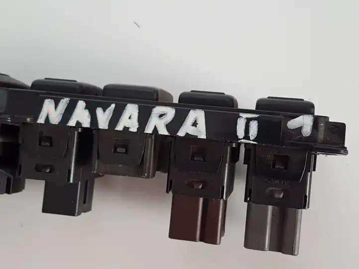 Nissan Navara D40 (2004 - 2015) 061854 Другие включатели / ручки/ переключатели — фото 2