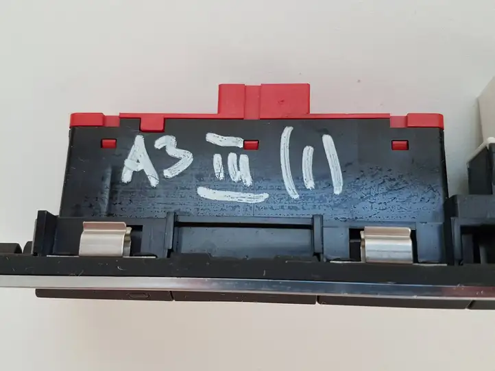 Audi A3/S3 8P (2008 - 2013) 8P0927137CG Другие включатели / ручки/ переключатели — фото 2