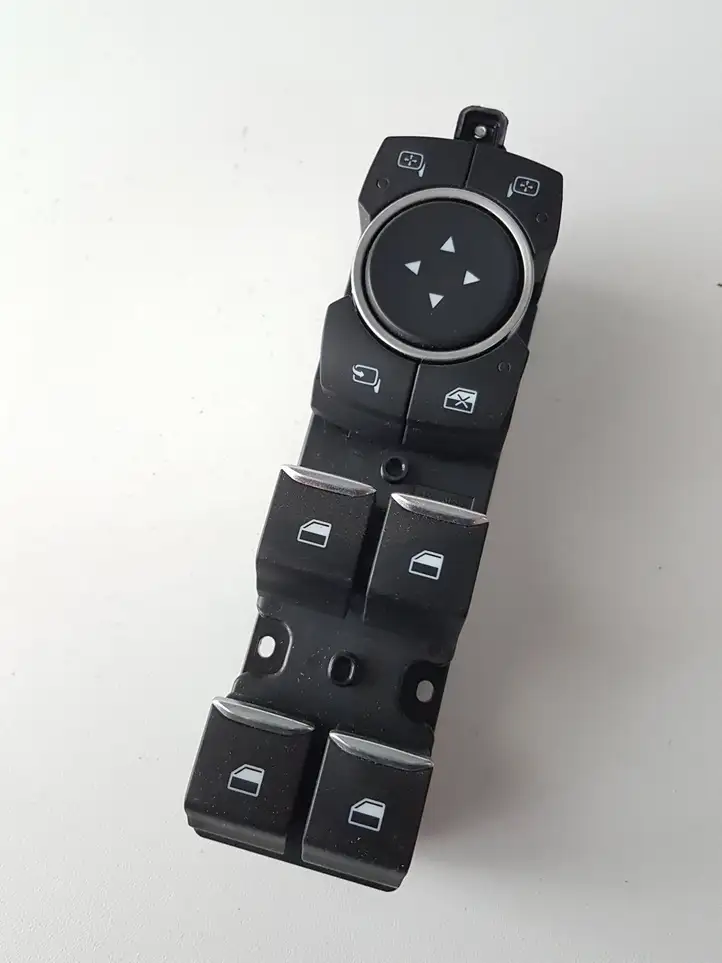 Ford Puma (2019 - ) H1BT14540DD Кнопка стеклоподъемников — фото 1