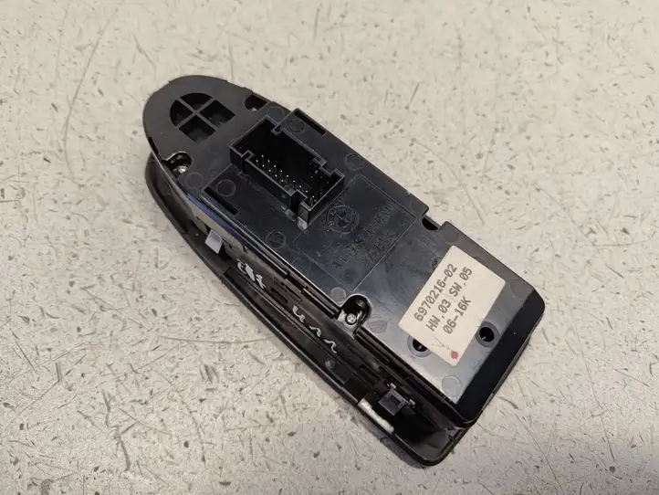 BMW 1 E81 E87 (2004 - 2011) 6970216 Кнопка стеклоподъемников — фото 3