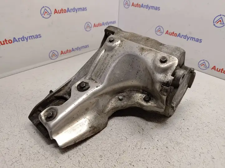 BMW X5 E70 (2006 - 2013) 22116777263 Кронштейн двигателя — фото 1