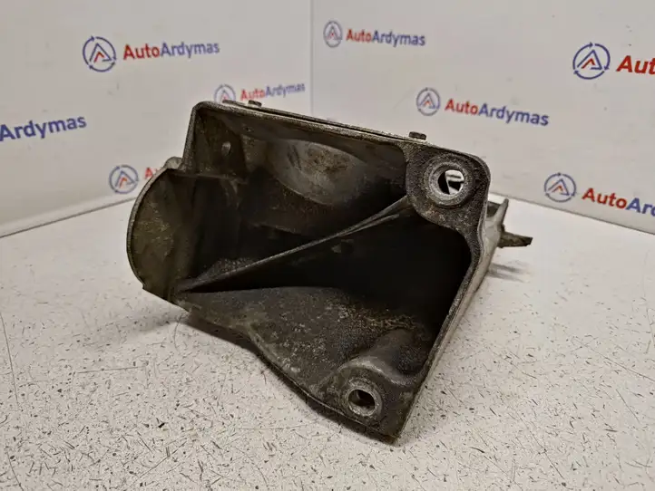 BMW X5 E70 (2006 - 2013) 22116777263 Кронштейн двигателя — фото 2