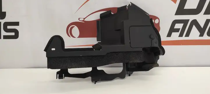 Lexus NX (2021 - ) 1669136150 Дефлектор воздуха — фото 1