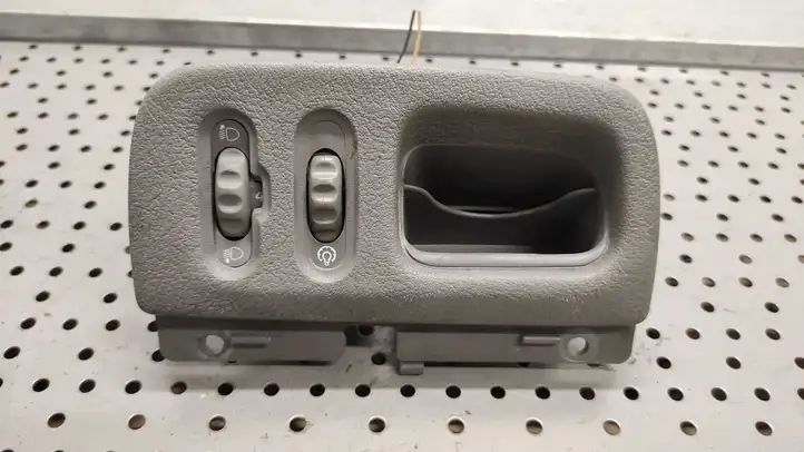 Renault Scenic I (1996 - 2003) 8200171269 Включатель регулировки высоты фонарей — фото 1