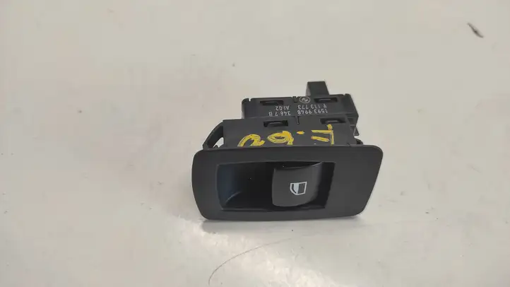 BMW 5 E60 E61 (2004 - 2010) 15939948 Кнопка стеклоподъемников — фото 1