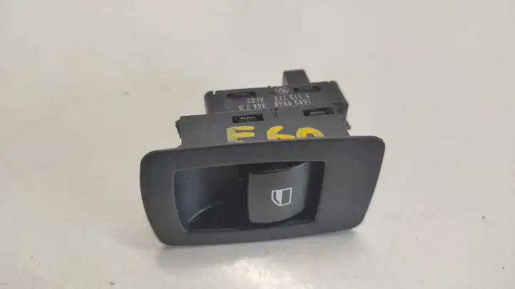 BMW 5 E60 E61 (2004 - 2010) 15939948 Кнопка стеклоподъемников — фото 1