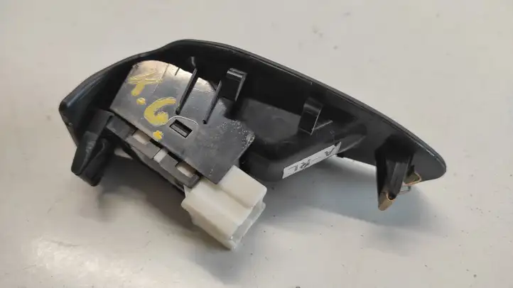 Subaru Legacy (1999 - 2003) 94266AE090 Блок кнопок стеклоподъемников — фото 2