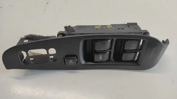 Subaru Legacy (1999 - 2003) 83071AE022 Кнопка стеклоподъемников — фото 1