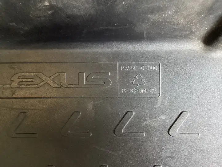 Lexus RX 450H (2015 - 2019) PW2410E000 Резиновый коврик багажника — фото 4