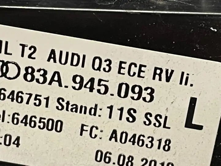 Audi Q3 F3 (2018 - ) 83A945091 Комплект задних фонарей — фото 14