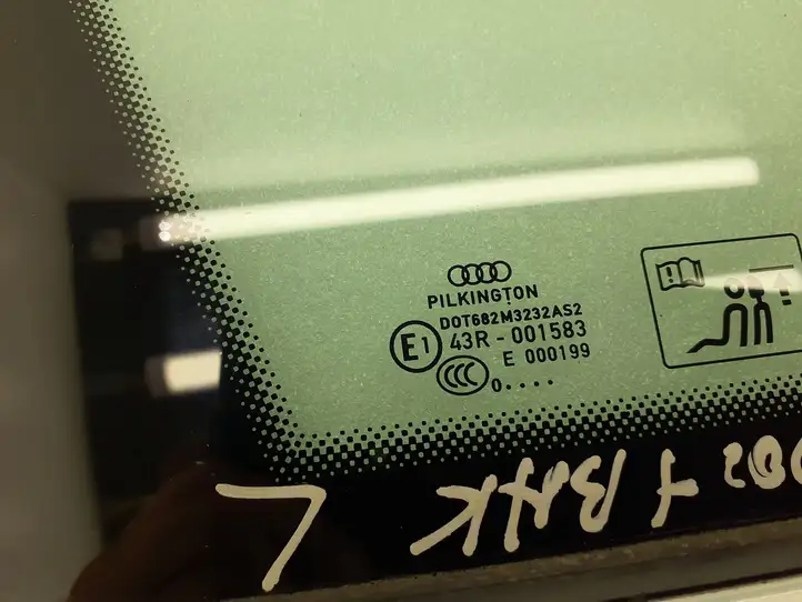 Audi A5 8T 8F (2007 - 2011) 8T8845299B Заднее боковое стекло — фото 5