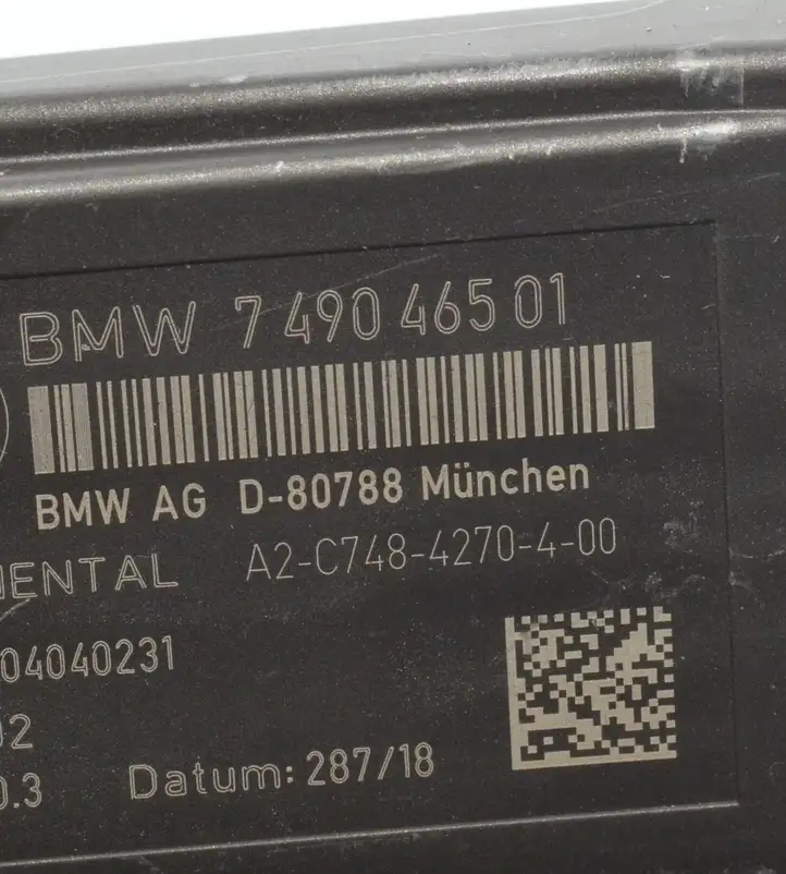 BMW X7 G07 (2018 - ) 7490465 Реле обогрева — фото 3