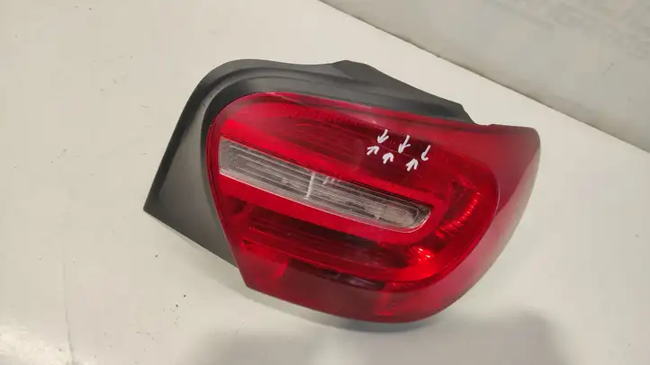 Mercedes-Benz A W176 (2012 - 2018) A1769060200 Задний фонарь в кузове — фото 2