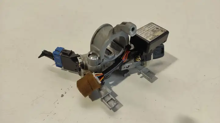 Mitsubishi Pajero (1999 - 2003) MR329406 Замок зажигания — фото 2