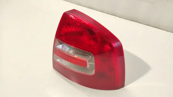 Skoda Octavia Mk2 (1Z) (2004 - 2013) 4187225 Задний фонарь в кузове — фото 2