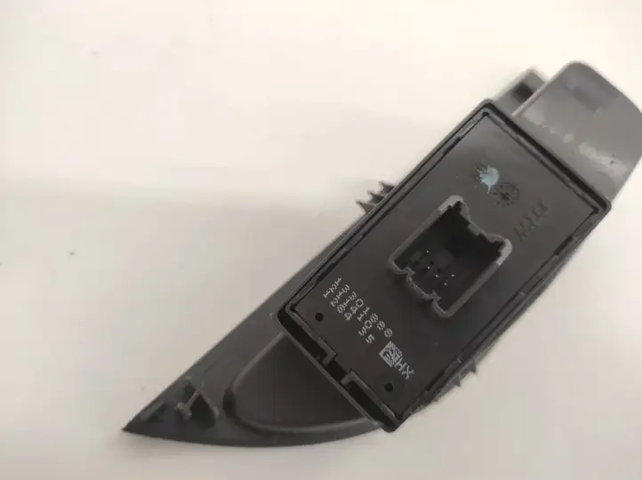 Opel Astra J (2009 - 2012) 340685796 Кнопка стеклоподъемников — фото 4