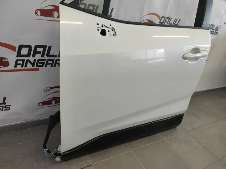 Toyota RAV 4 (XA50) (2018 - ) Дверь — фото 3