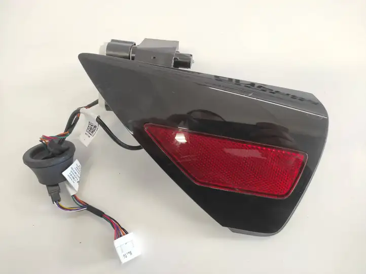Tesla Model 3 (2017 - 2023) 150551400D Крышка зарядного разъема — фото 1