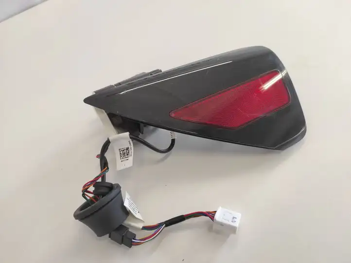 Tesla Model 3 (2017 - 2023) 150551400D Крышка зарядного разъема — фото 2