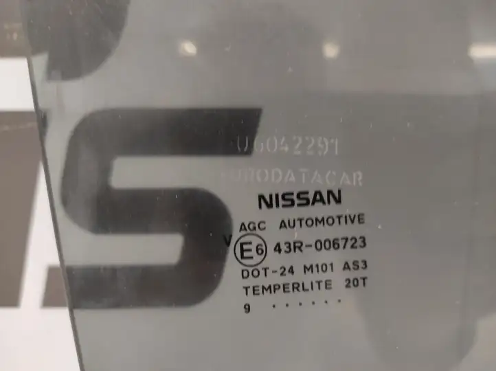 Nissan Qashqai (2006 - 2010) 43R006723 Стекло задней двери — фото 2