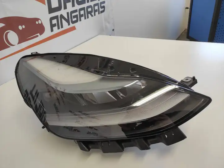 Tesla Model 3 (2017 - 2023) 151495300D Передняя фара — фото 4