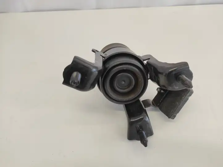 Toyota RAV 4 (XA50) (2018 - ) L4271674 Опора двигателя — фото 2