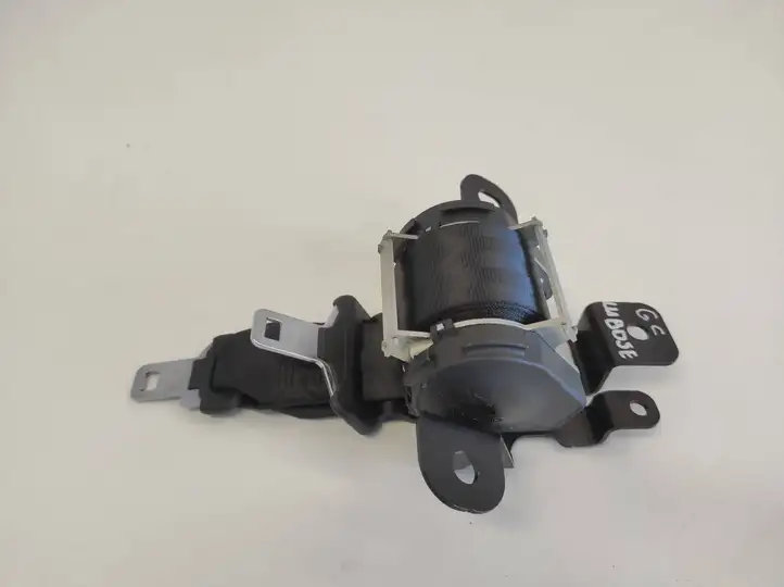 Nissan Qashqai (2006 - 2010) 606161961 Центральный ремень безопасности — фото 3
