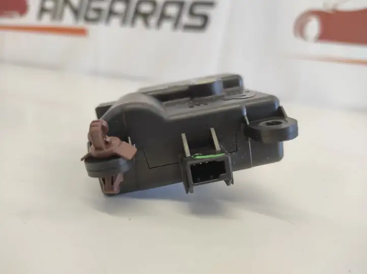 Nissan Qashqai (2006 - 2010) 3K01030840 Двигатель задвижки потока воздуха — фото 3