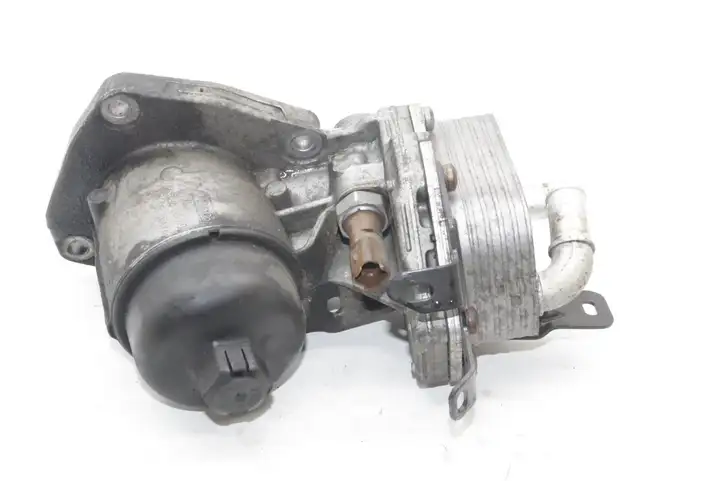 Land Rover Freelander 2 - LR2 (2006 - 2010) 9682632980 Кронштейн масляного фильтра — фото 1