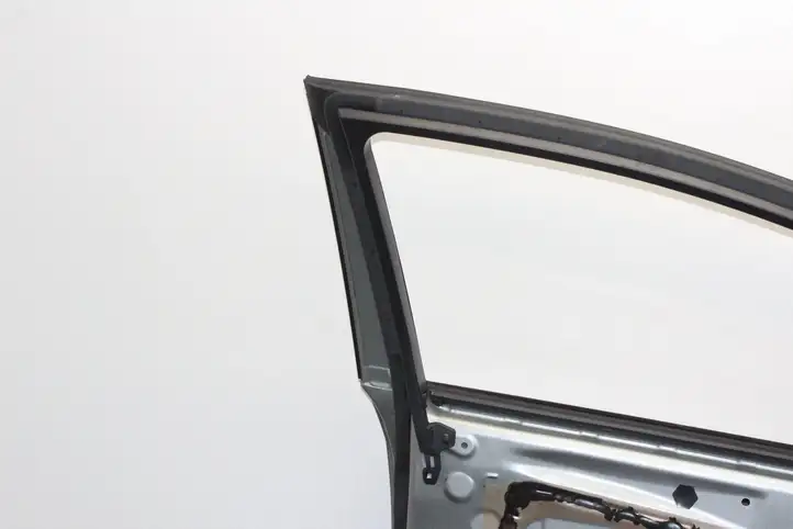Toyota Avensis T270 (2009 - 2012) Дверь — фото 11