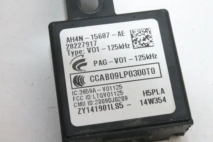 Land Rover Evoque I (2011 - 2015) AH4N15607AE Блок бесключевого доступа — фото 5