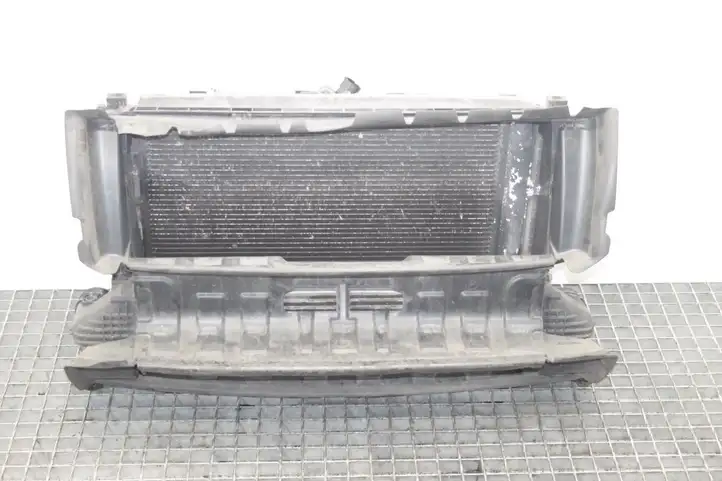 Land Rover Freelander 2 - LR2 (2006 - 2010) 6G917A095AD Комплект радиаторов охлаждения — фото 1