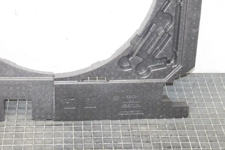 Nissan Qashqai (2010 - 2013) 84977JD000 Прочая отделка багажника — фото 6