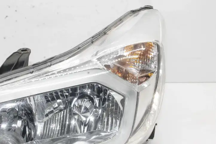 Subaru Forester SJ (2013 - 2018) Передняя фара — фото 9